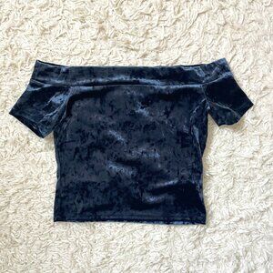 [NWT] Forever 21 Women's Navy Crop-top